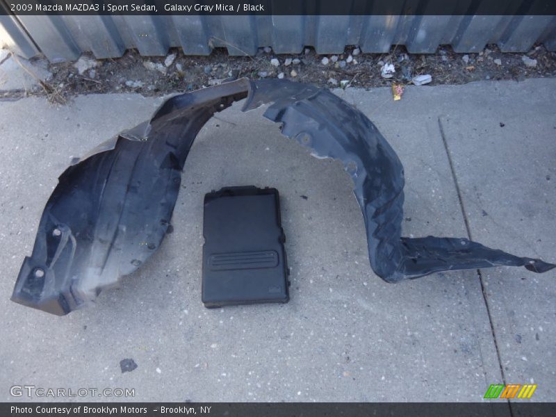 Galaxy Gray Mica / Black 2009 Mazda MAZDA3 i Sport Sedan