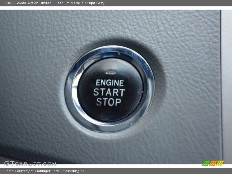 Titanium Metallic / Light Gray 2006 Toyota Avalon Limited