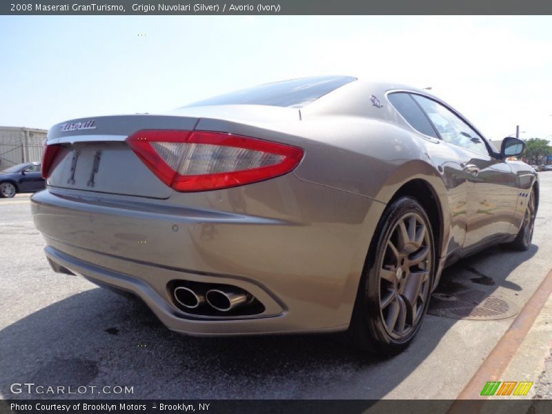 Grigio Nuvolari (Silver) / Avorio (Ivory) 2008 Maserati GranTurismo