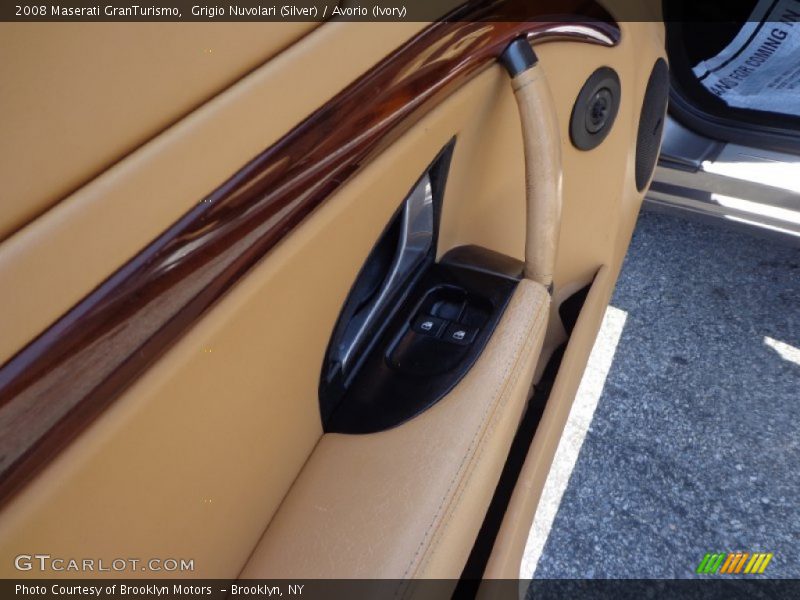 Grigio Nuvolari (Silver) / Avorio (Ivory) 2008 Maserati GranTurismo
