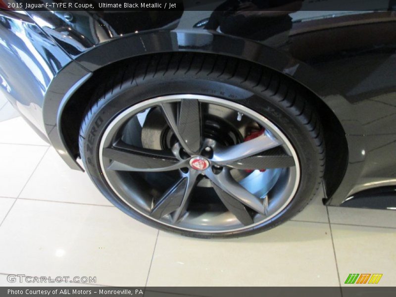  2015 F-TYPE R Coupe Wheel