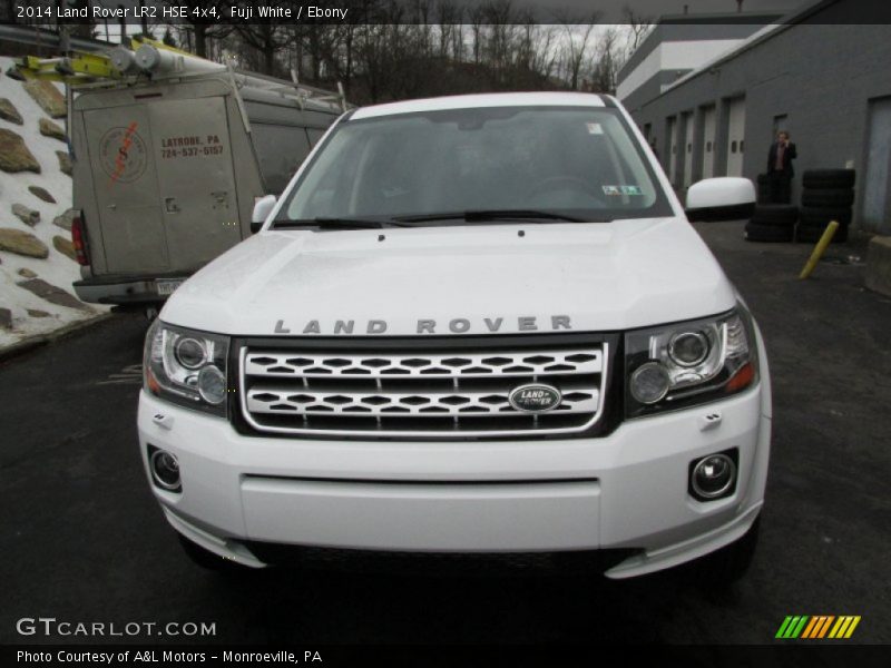 Fuji White / Ebony 2014 Land Rover LR2 HSE 4x4