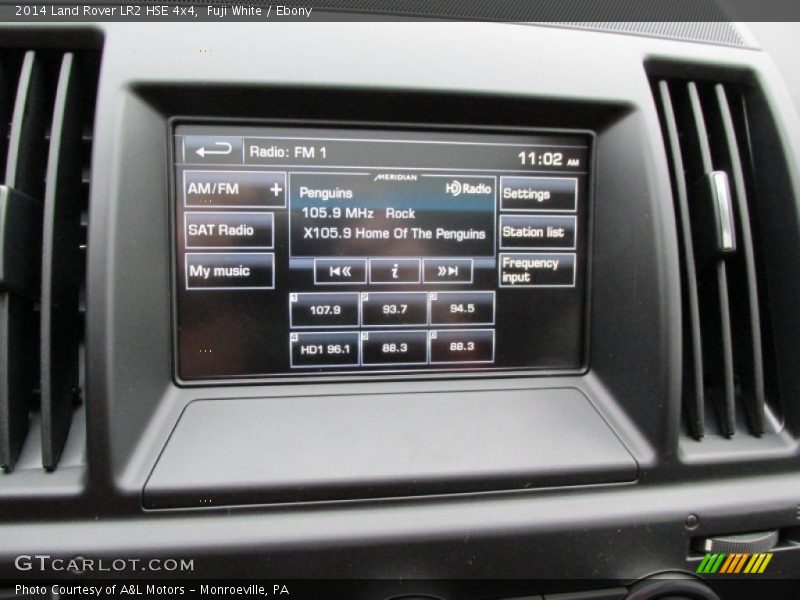 Fuji White / Ebony 2014 Land Rover LR2 HSE 4x4