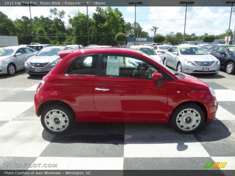 Rosso (Red) / Rosso/Nero (Red/Black) 2013 Fiat 500 Pop