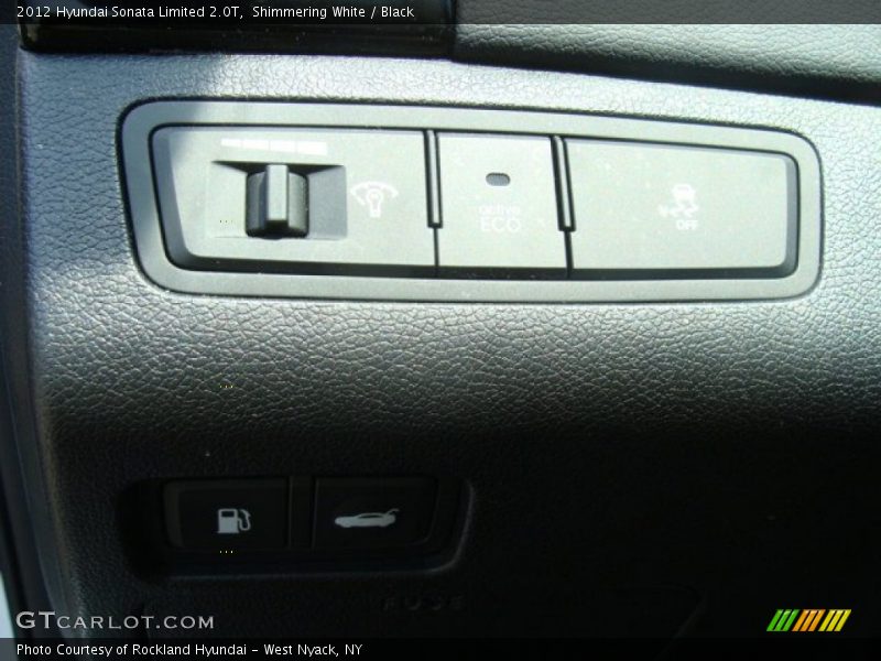 Shimmering White / Black 2012 Hyundai Sonata Limited 2.0T