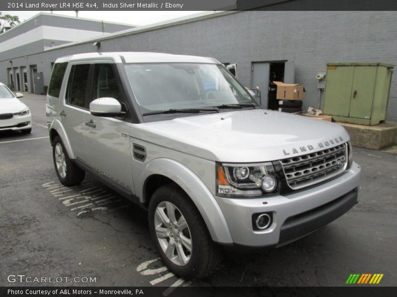 Front 3/4 View of 2014 LR4 HSE 4x4