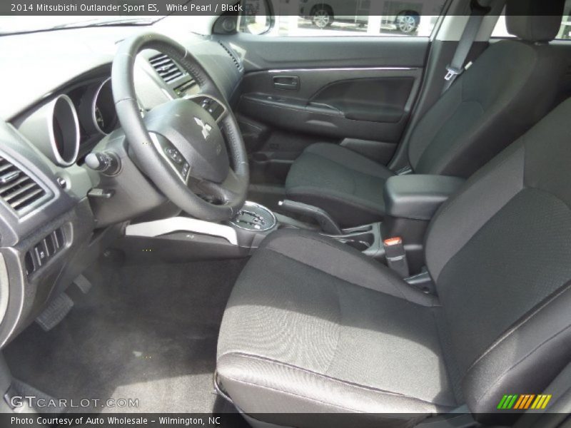 White Pearl / Black 2014 Mitsubishi Outlander Sport ES