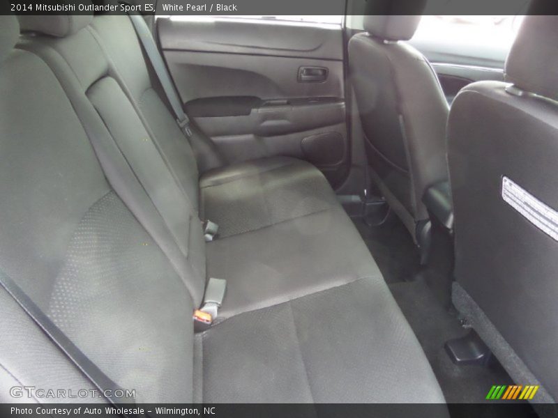 White Pearl / Black 2014 Mitsubishi Outlander Sport ES