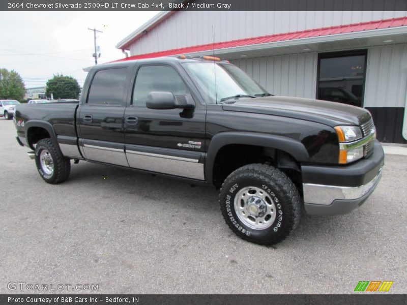 Front 3/4 View of 2004 Silverado 2500HD LT Crew Cab 4x4