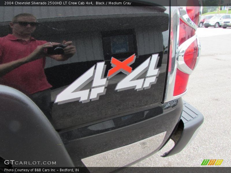 Black / Medium Gray 2004 Chevrolet Silverado 2500HD LT Crew Cab 4x4