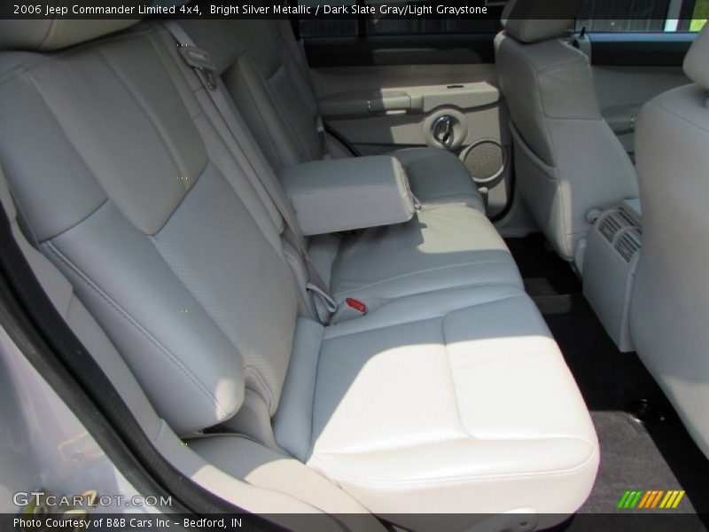 Bright Silver Metallic / Dark Slate Gray/Light Graystone 2006 Jeep Commander Limited 4x4