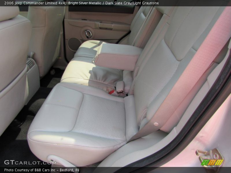 Bright Silver Metallic / Dark Slate Gray/Light Graystone 2006 Jeep Commander Limited 4x4