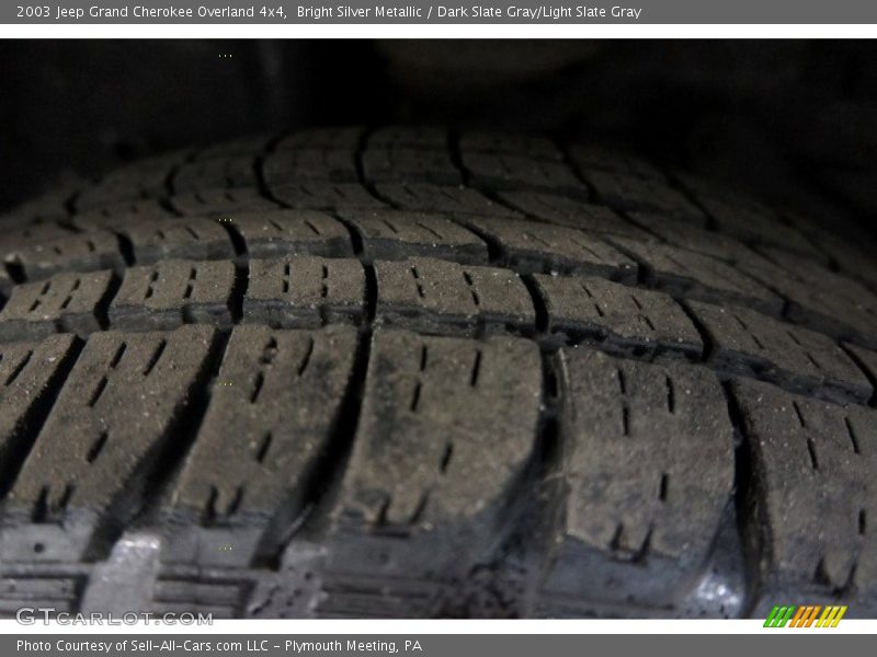 Bright Silver Metallic / Dark Slate Gray/Light Slate Gray 2003 Jeep Grand Cherokee Overland 4x4