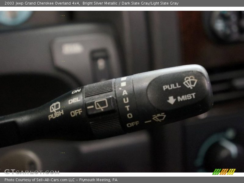 Bright Silver Metallic / Dark Slate Gray/Light Slate Gray 2003 Jeep Grand Cherokee Overland 4x4