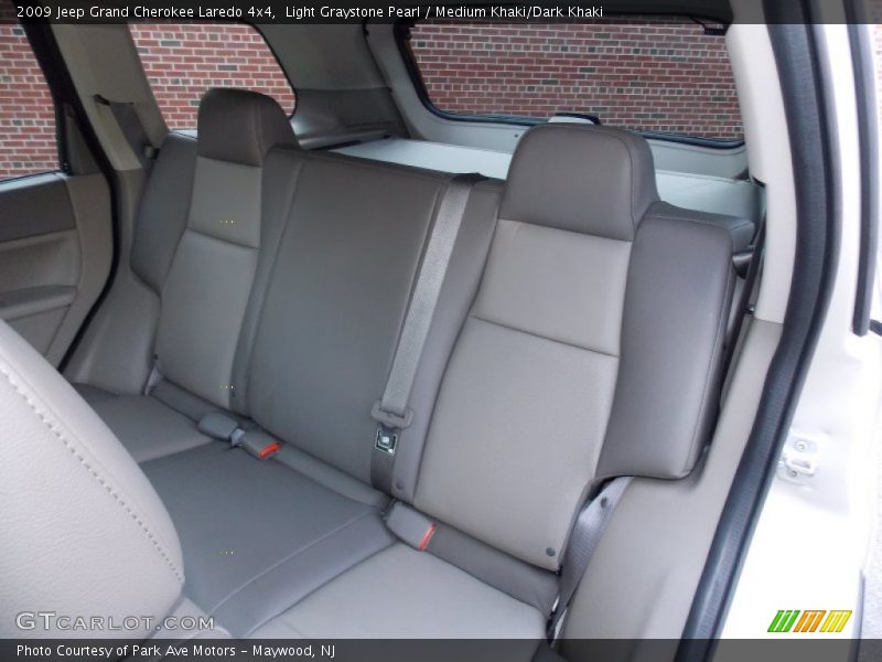 Light Graystone Pearl / Medium Khaki/Dark Khaki 2009 Jeep Grand Cherokee Laredo 4x4