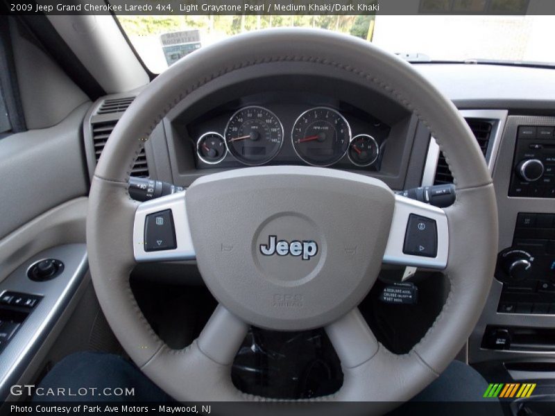 Light Graystone Pearl / Medium Khaki/Dark Khaki 2009 Jeep Grand Cherokee Laredo 4x4