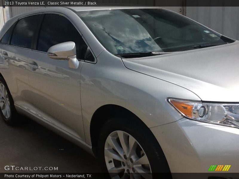 Classic Silver Metallic / Black 2013 Toyota Venza LE