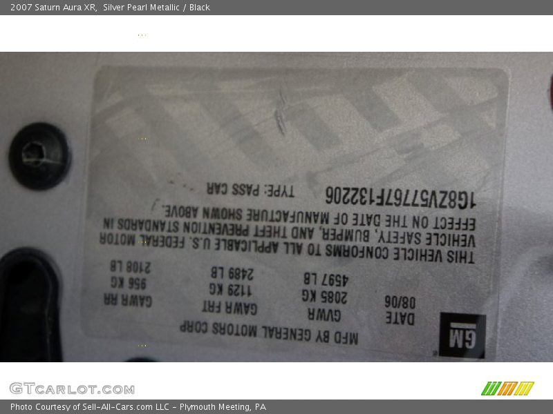 Silver Pearl Metallic / Black 2007 Saturn Aura XR