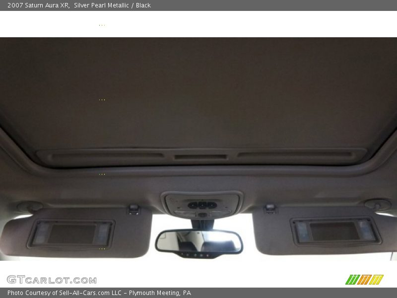 Silver Pearl Metallic / Black 2007 Saturn Aura XR