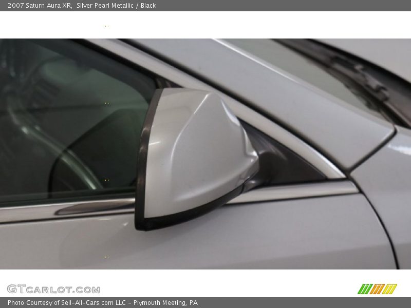 Silver Pearl Metallic / Black 2007 Saturn Aura XR