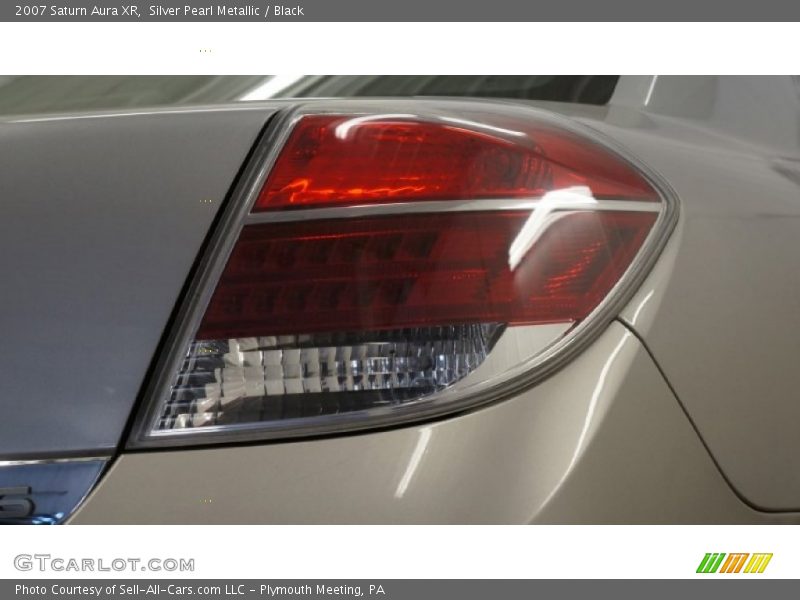 Silver Pearl Metallic / Black 2007 Saturn Aura XR