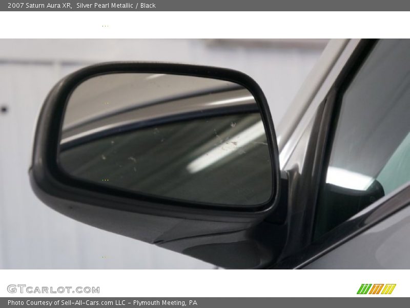 Silver Pearl Metallic / Black 2007 Saturn Aura XR