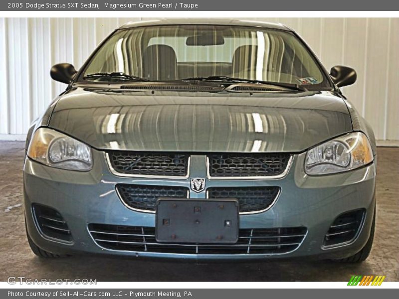 Magnesium Green Pearl / Taupe 2005 Dodge Stratus SXT Sedan