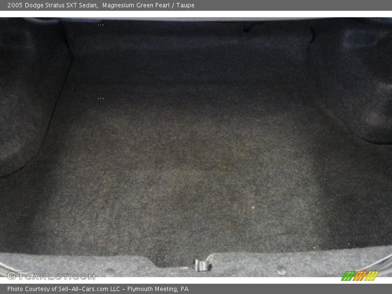 Magnesium Green Pearl / Taupe 2005 Dodge Stratus SXT Sedan