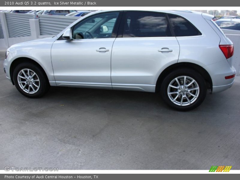 Ice Silver Metallic / Black 2010 Audi Q5 3.2 quattro