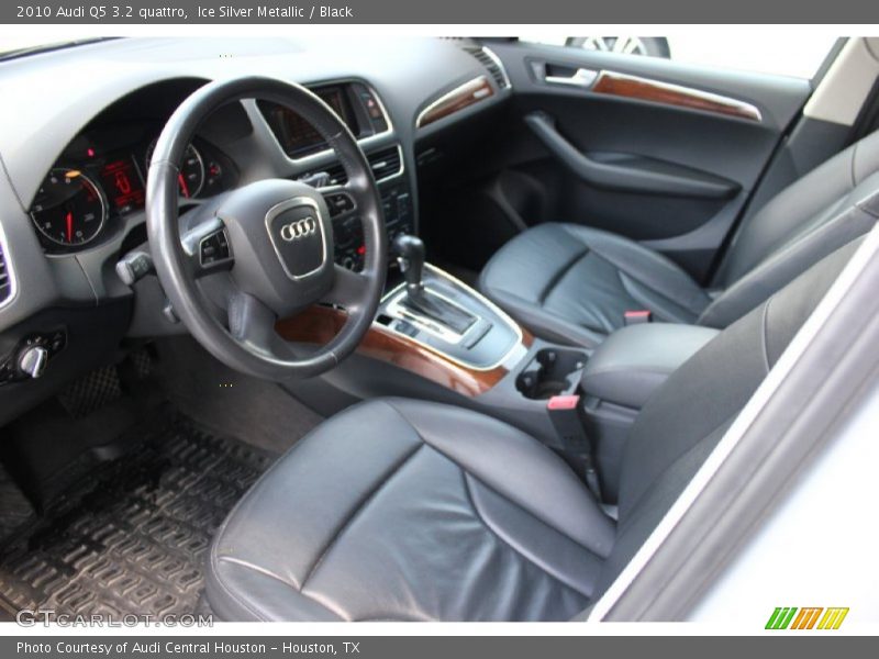 Ice Silver Metallic / Black 2010 Audi Q5 3.2 quattro