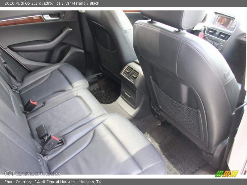 Ice Silver Metallic / Black 2010 Audi Q5 3.2 quattro