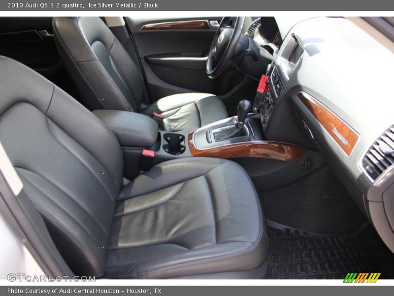 Ice Silver Metallic / Black 2010 Audi Q5 3.2 quattro