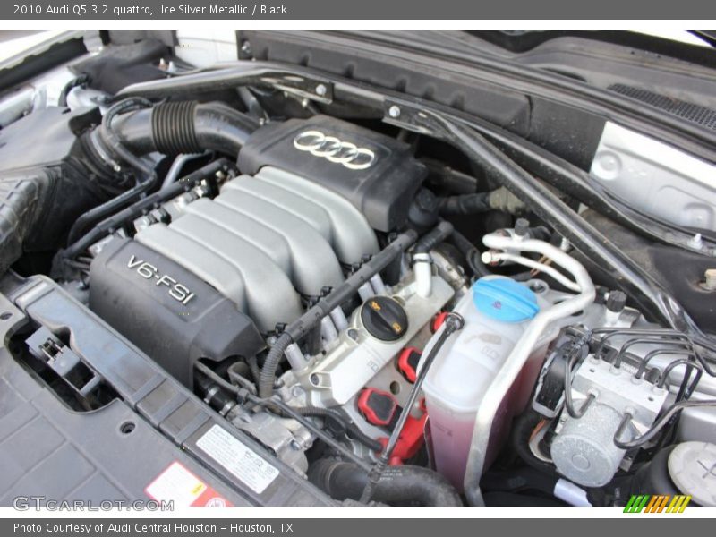 Ice Silver Metallic / Black 2010 Audi Q5 3.2 quattro