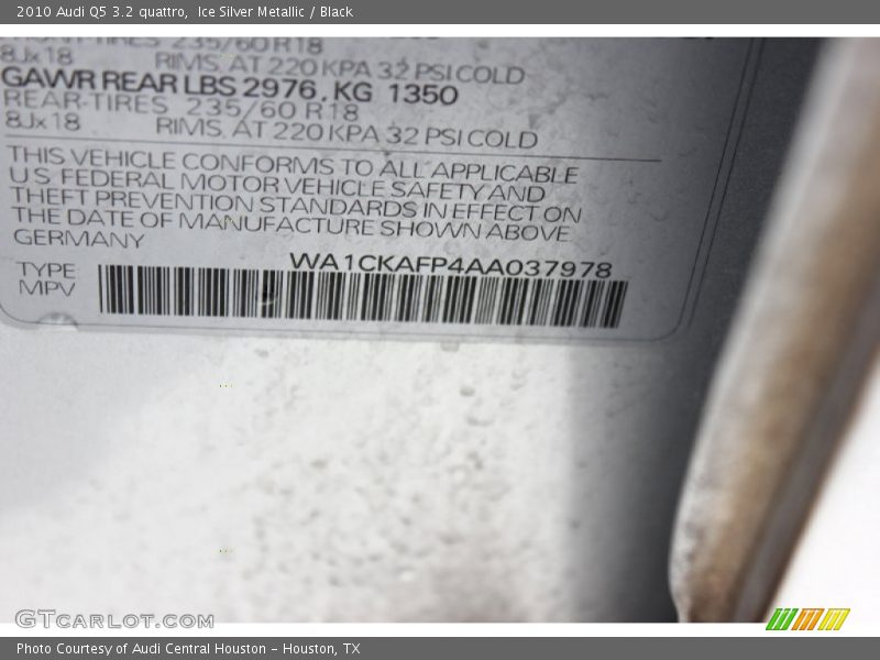 Ice Silver Metallic / Black 2010 Audi Q5 3.2 quattro