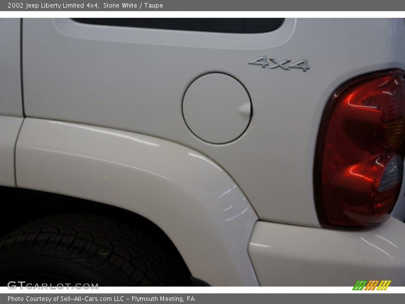 Stone White / Taupe 2002 Jeep Liberty Limited 4x4