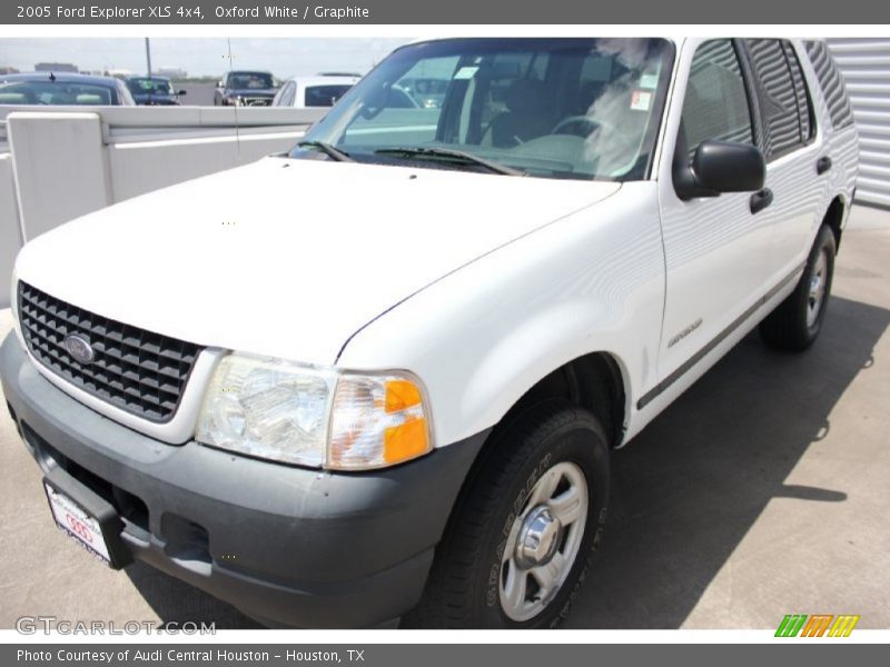 Oxford White / Graphite 2005 Ford Explorer XLS 4x4
