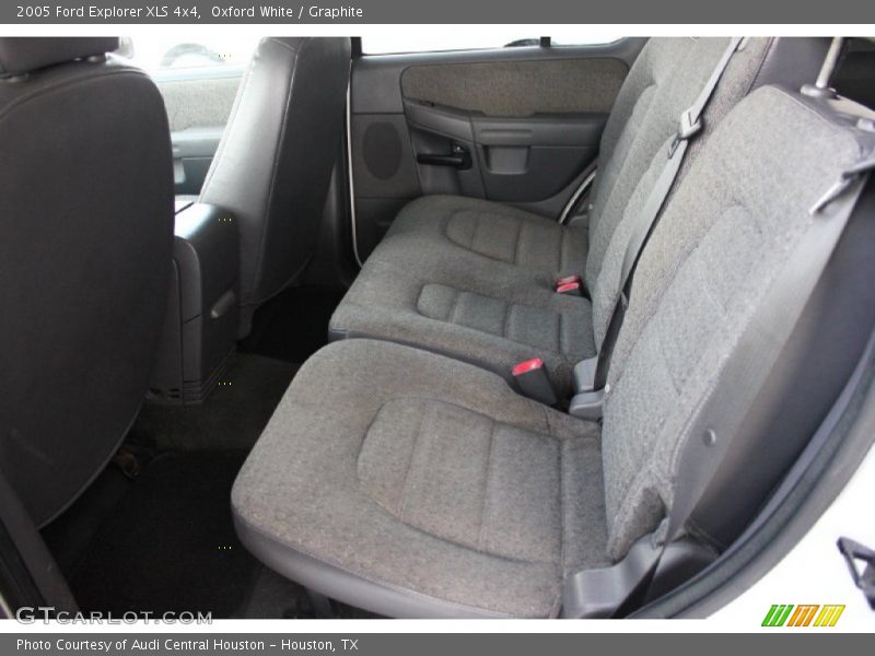 Oxford White / Graphite 2005 Ford Explorer XLS 4x4