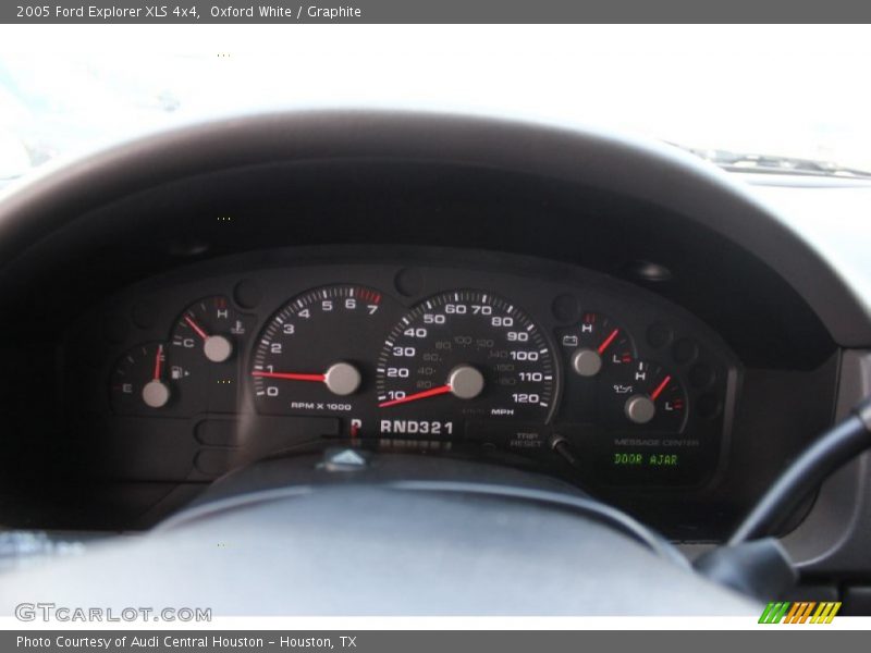Oxford White / Graphite 2005 Ford Explorer XLS 4x4