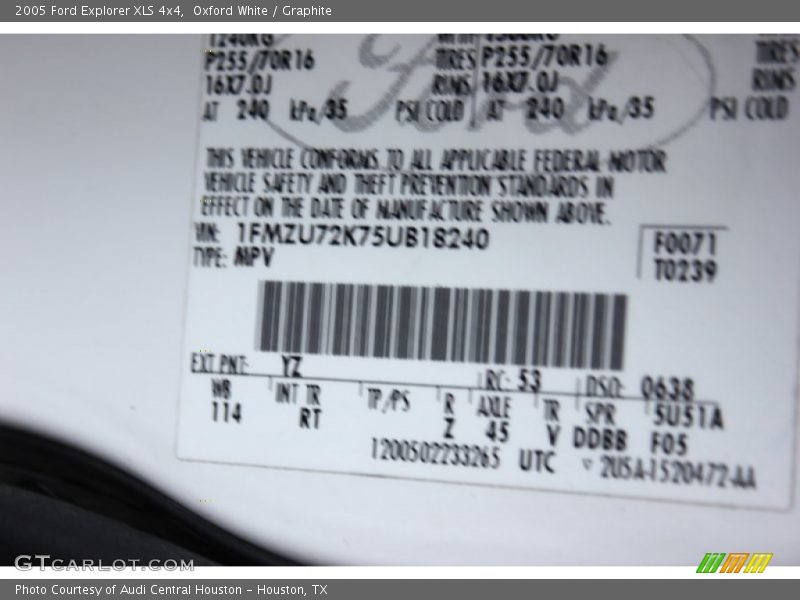 Oxford White / Graphite 2005 Ford Explorer XLS 4x4