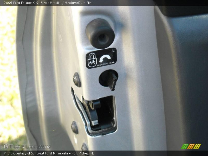 Silver Metallic / Medium/Dark Flint 2006 Ford Escape XLS