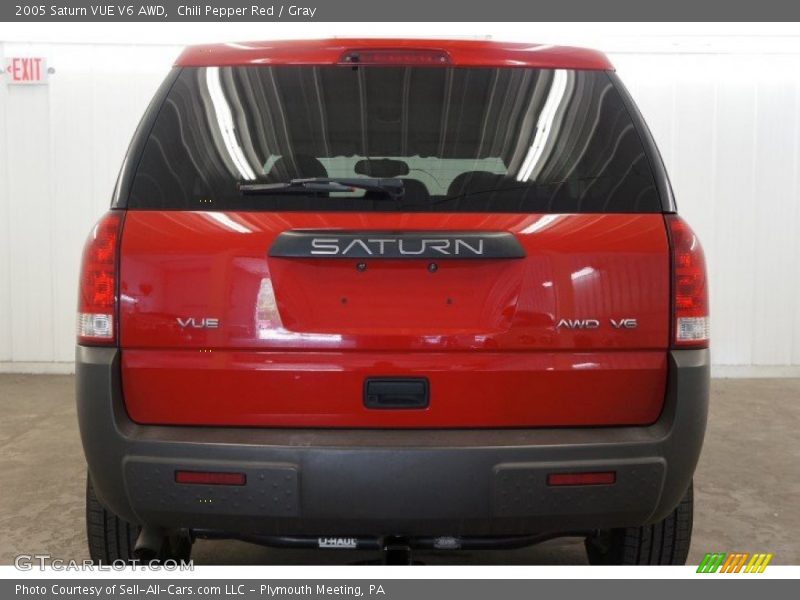 Chili Pepper Red / Gray 2005 Saturn VUE V6 AWD