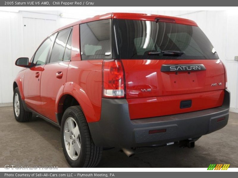 Chili Pepper Red / Gray 2005 Saturn VUE V6 AWD