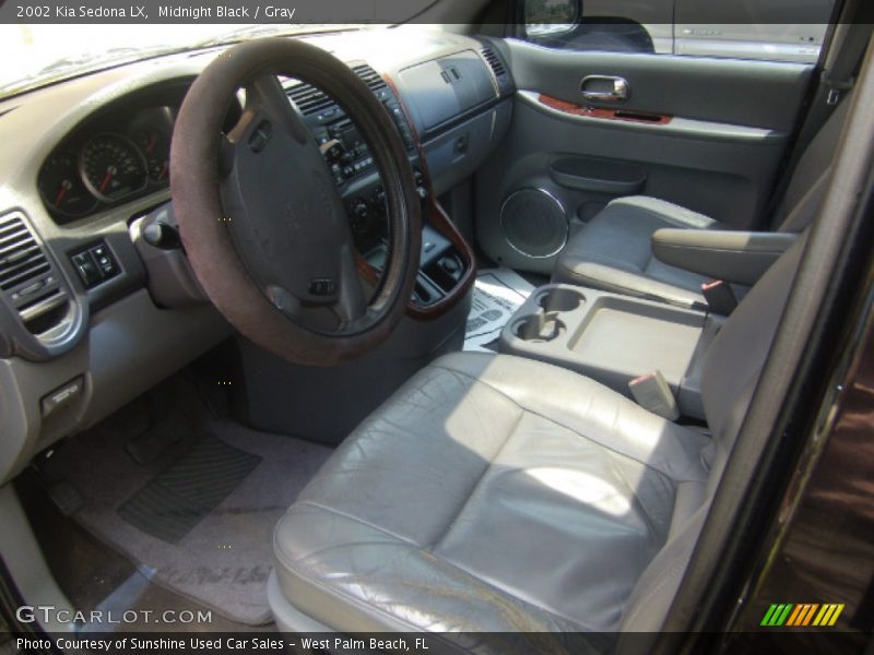 Midnight Black / Gray 2002 Kia Sedona LX