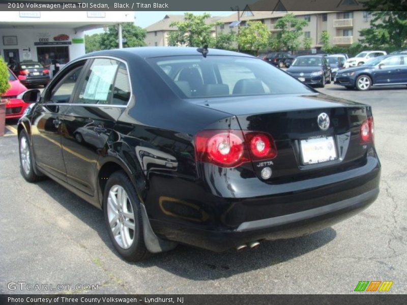 Black / Titan Black 2010 Volkswagen Jetta TDI Sedan