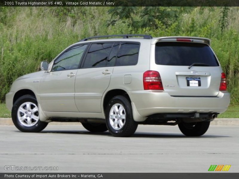 Vintage Gold Metallic / Ivory 2001 Toyota Highlander V6 4WD