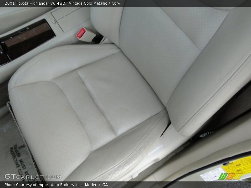 Vintage Gold Metallic / Ivory 2001 Toyota Highlander V6 4WD