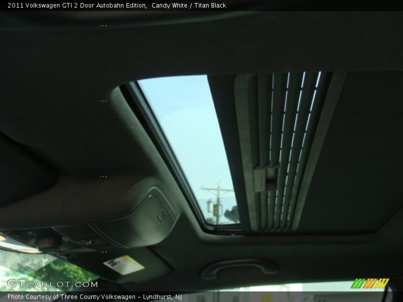 Candy White / Titan Black 2011 Volkswagen GTI 2 Door Autobahn Edition