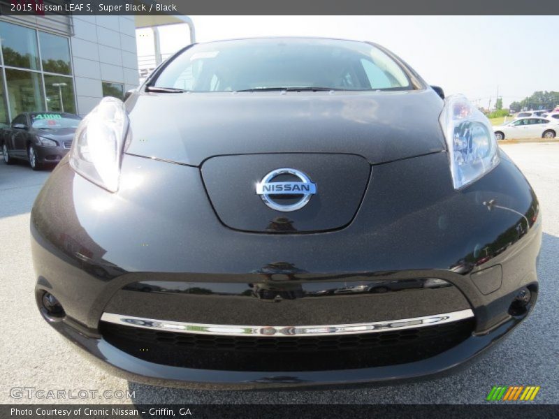 Super Black / Black 2015 Nissan LEAF S