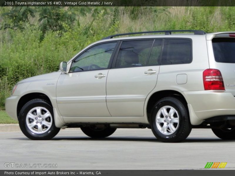 Vintage Gold Metallic / Ivory 2001 Toyota Highlander V6 4WD