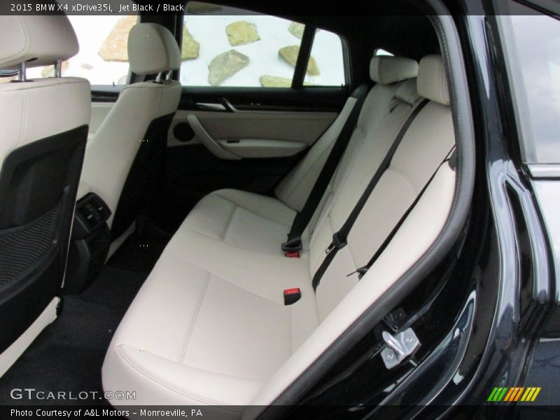 Rear Seat of 2015 X4 xDrive35i